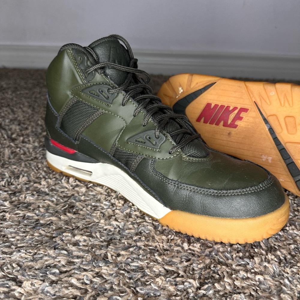 Nike air sneakers